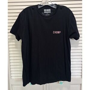 Chomp Graphic Skull Crew Neck Short Sleeve TShirt Size L Blk/Pink